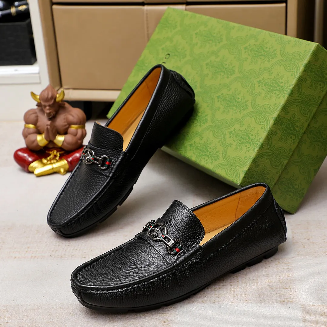 Men's shoes💰360💰🕷🕷️【 GUCCI 】Gucci's best-selling trendy men's casual slip-on shoes 🇨🇳Official website original 1:1 mold 💯Original quality, fine workmanship ☘Fashionable and versatile, perfect shape, comfortable on the feet 🍓Trendy men's recommended model, imported cowhide on the top layer 🎋High-quality pigskin lining, rubber wear-resistant and non-slip outsole, high-end atmosphere, worth owning 🍉Optional 38-44